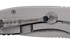 S&W KNIFE EXECUTIVE PLATINUM - 3" SS/SS DROP POINT W/PKT CLIP
